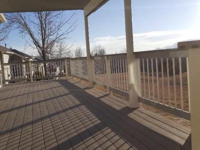 Custom Composite Decks from Woodland Park Deck Builder