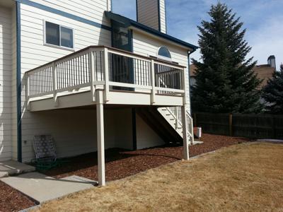 Wood and Steel Rail from Woodland Park Deck Builder